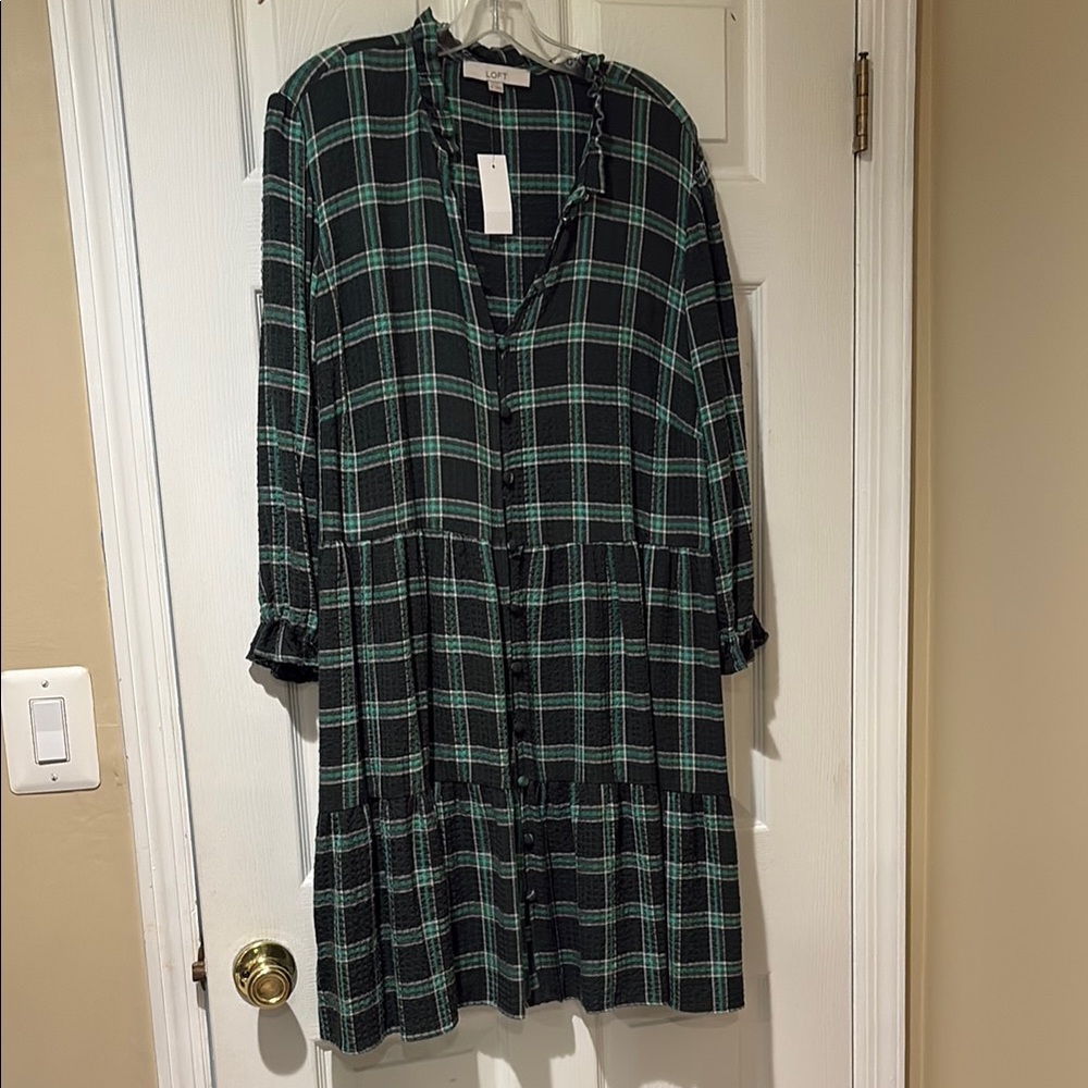 LOFT Green and Black V-Neck Long Sleeve Dress
